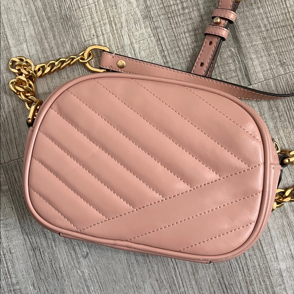 Tory Burch Kira Chevron Camera Bag - Picture 14 of 14